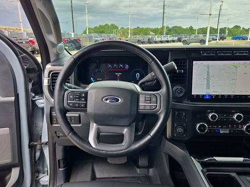 Used 2024 Ford F250 Lariat w/ Lariat Ultimate Package AWD/4WD image 27