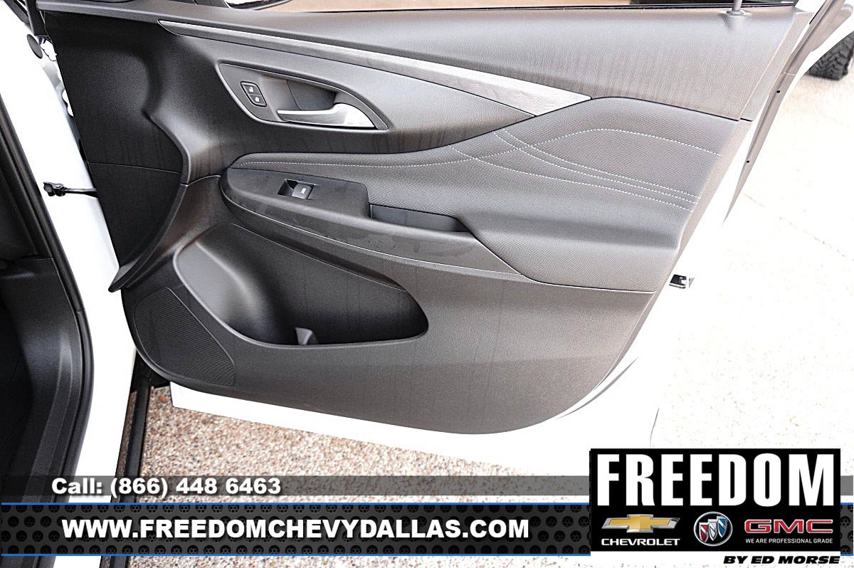 New 2026 Buick Envista Sport Touring w/ Convenience II Package FWD image 37