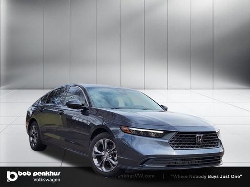 Used 2023 Honda Accord EX image 1
