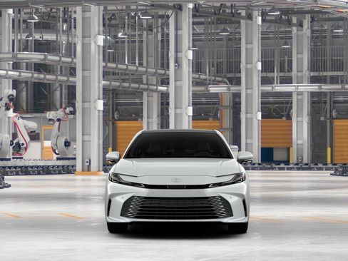 New 2026 Toyota Camry XLE AWD/4WD image 17