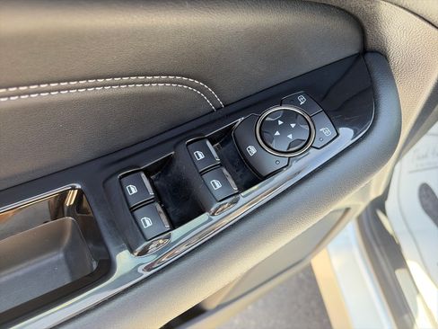 Used 2019 Ford Edge Titanium w/ Equipment Group 301A AWD/4WD image 17