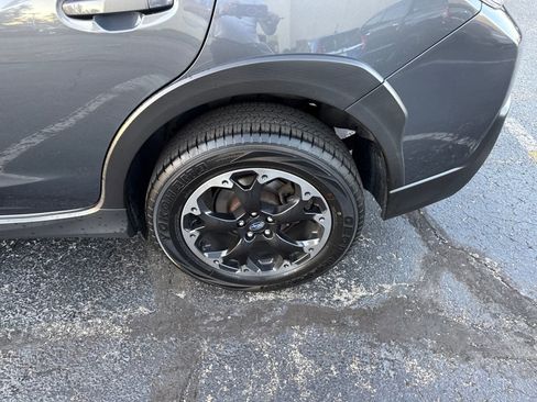 Used 2023 Subaru Crosstrek 2.0i Premium image 31