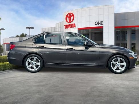 Used 2015 BMW 328i Sedan RWD image 3