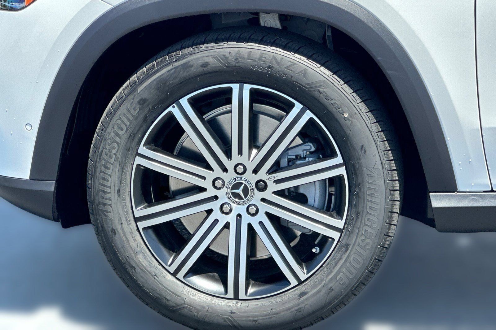 New 2026 Mercedes-Benz GLE 450e 4MATIC image 13