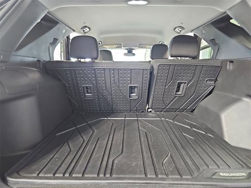 Used 2023 Chevrolet Equinox LT image 17