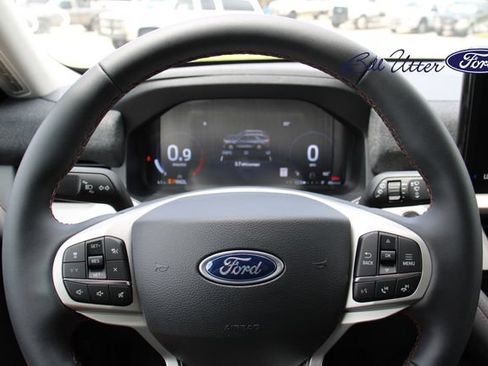 New 2026 Ford Explorer Active RWD image 13