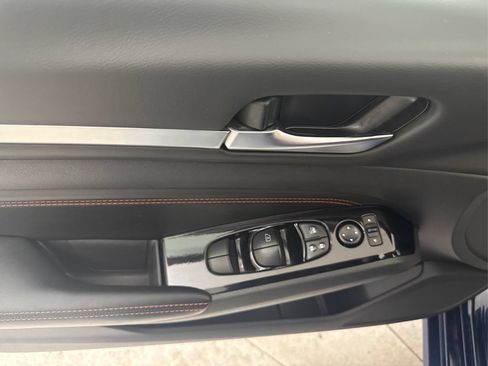 Used 2023 Nissan Altima 2.5 SR FWD image 29