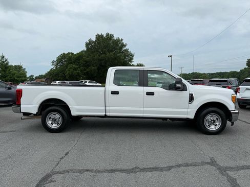 Used 2017 Ford F250 XL w/ Power Equipment Group RWD image 8