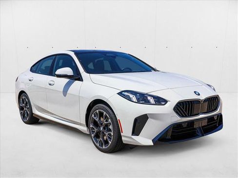 Used 2025 BMW 228i xDrive w/ Premium Package AWD/4WD image 3