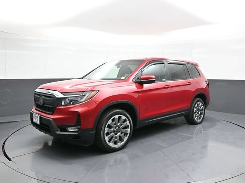 Certified 2024 Honda Passport EX-L image 10