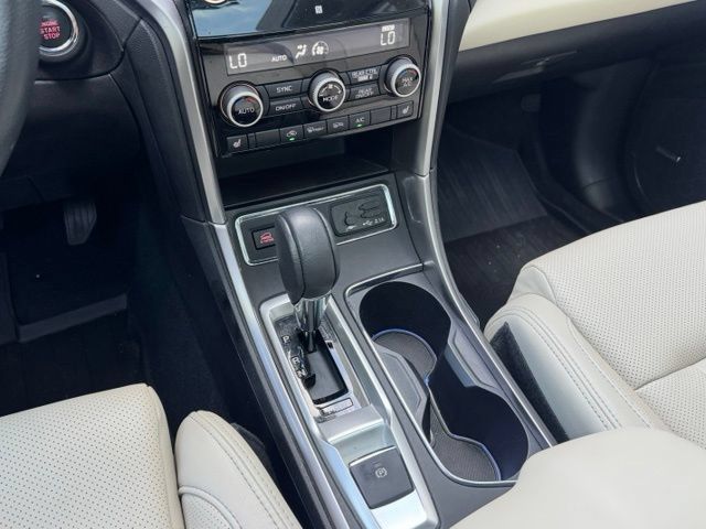 Used 2020 Subaru Ascent Limited w/ Technology Package AWD/4WD image 16