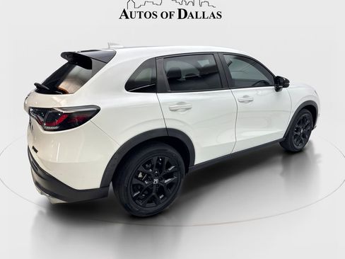 Used 2023 Honda HR-V Sport image 6