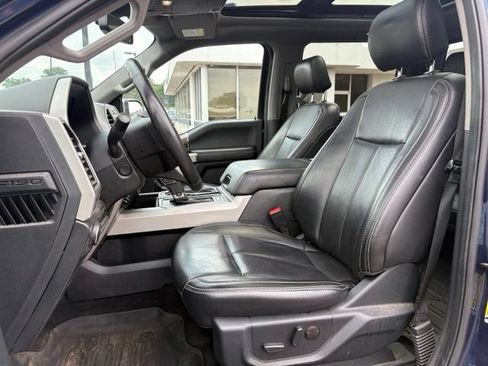 Used 2020 Ford F150 Lariat w/ Equipment Group 502A Luxury AWD/4WD image 19