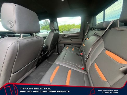 Used 2024 GMC Sierra 1500 AT4 w/ Technology Package AWD/4WD image 12