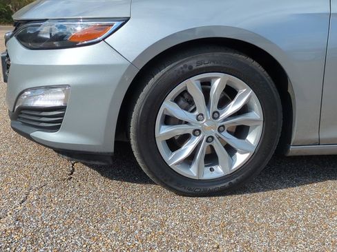Used 2024 Chevrolet Malibu LT FWD image 9