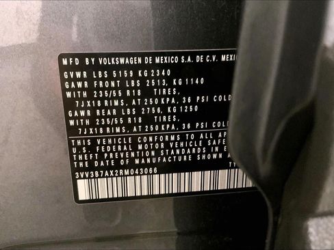 Used 2024 Volkswagen Tiguan SE FWD image 31