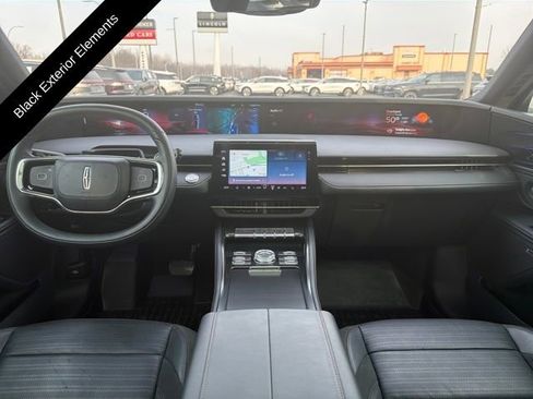 Used 2024 Lincoln Nautilus Reserve w/ Equipment Group 202A image 17