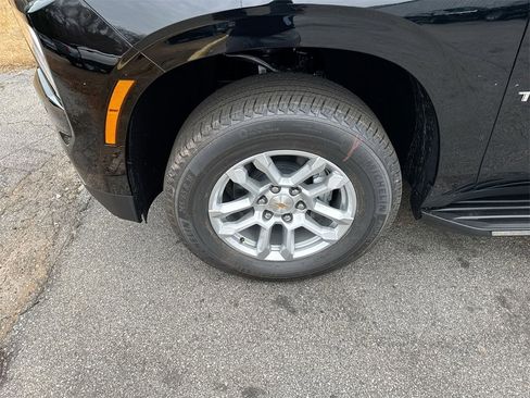 New 2026 Chevrolet Tahoe LS image 12