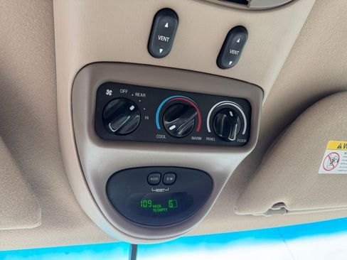 Used 2003 Ford Excursion XLT AWD/4WD image 31