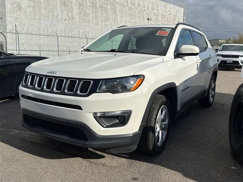 Used 2018 Jeep Compass Latitude w/ Popular Equipment Group image 6