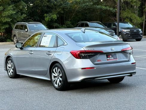 Used 2022 Honda Civic LX image 6