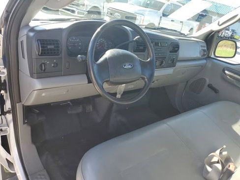 Used 2006 Ford F250 XL image 10