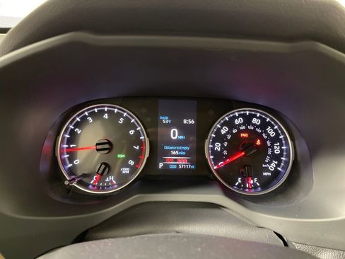 Used 2020 Toyota RAV4 XLE Premium image 20