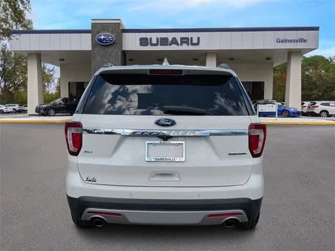 Used 2016 Ford Explorer XLT w/ Equipment Group 202A image 5