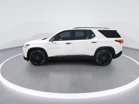 Used 2023 Chevrolet Traverse Premier image 5