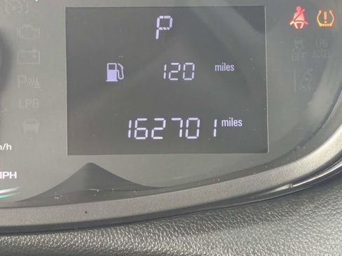 Used 2017 Chevrolet Spark LS image 28