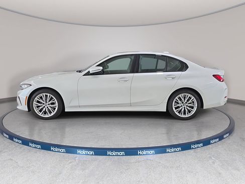 Used 2023 BMW 330i Sedan w/ Driving Assistance Package RWD image 11