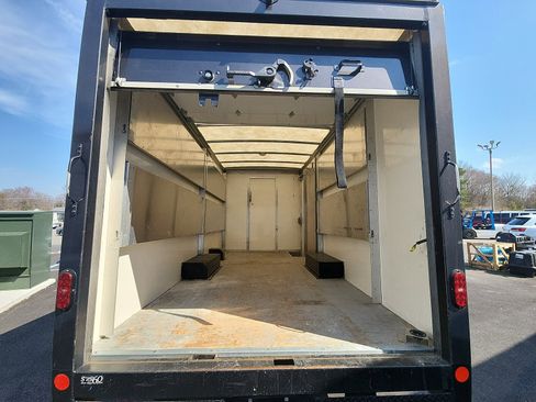 Used 2022 Chevrolet Express 3500 w/ Power Convenience Package RWD image 23