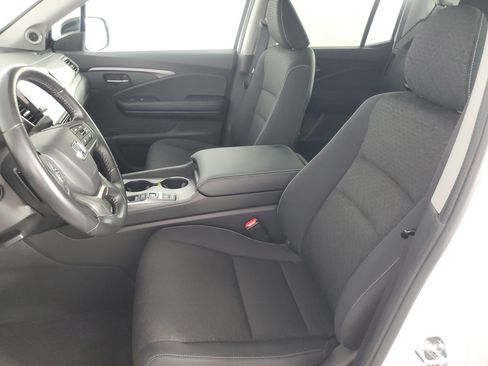 Used 2024 Honda Ridgeline Sport image 12