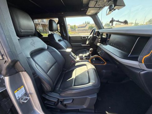 Used 2022 Ford Bronco Badlands w/ Sasquatch Package image 23