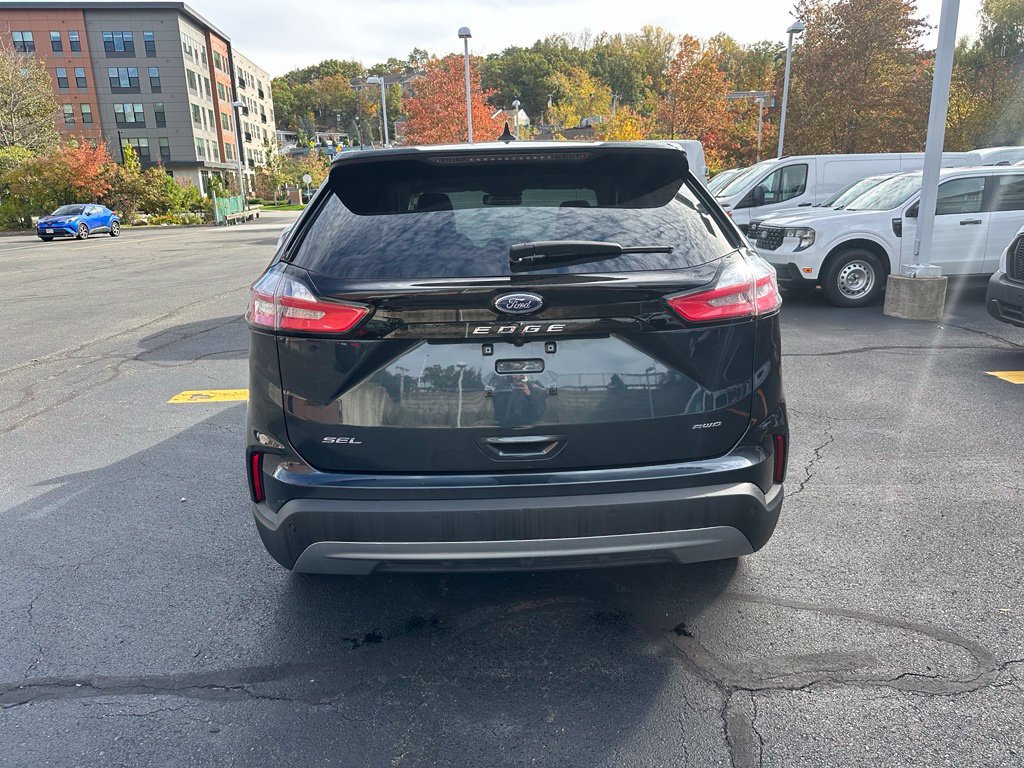 Certified 2023 Ford Edge SEL w/ Convenience Package AWD/4WD image 6
