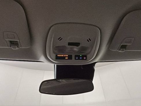 Used 2024 Chevrolet Trax LS w/ LS Convenience Package FWD image 25