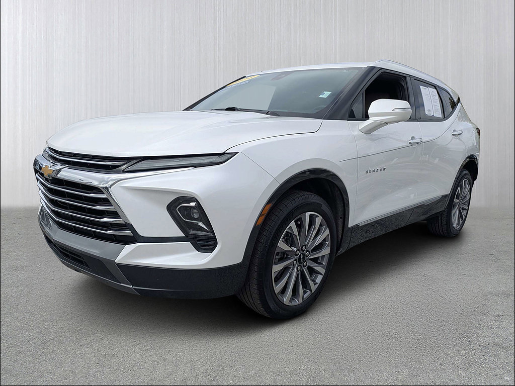 Used 2024 Chevrolet Blazer Premier w/ Driver Confidence II Package FWD image 1