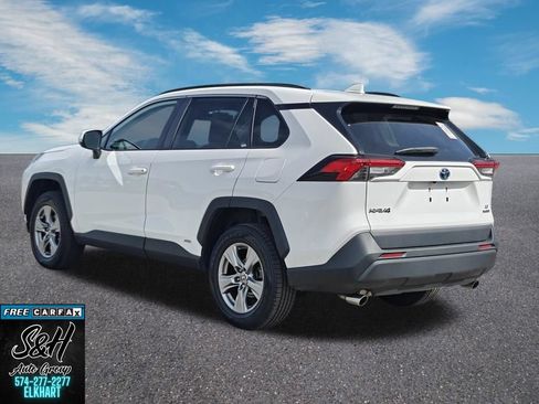 Used 2022 Toyota RAV4 LE AWD/4WD image 13