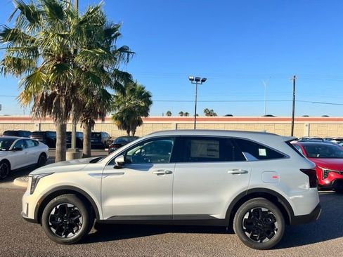 New 2026 Kia Sorento S AWD/4WD image 4