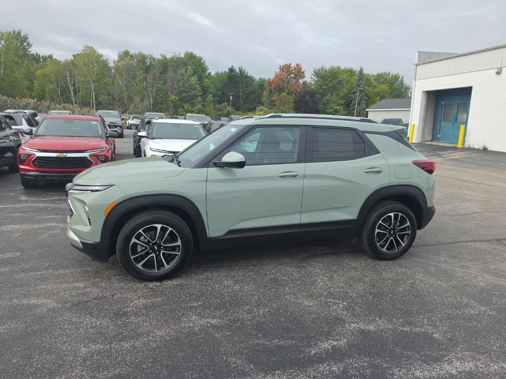 New 2026 Chevrolet TrailBlazer LT w/ Convenience Package FWD image 4
