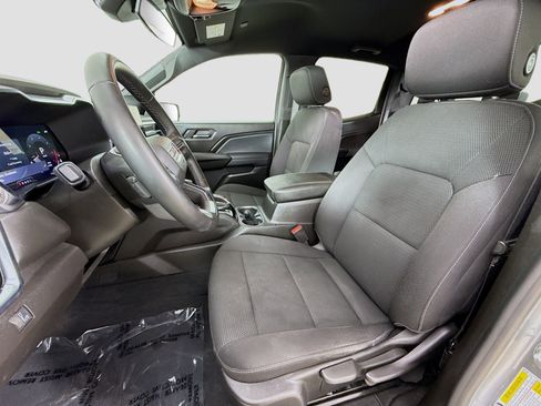 Used 2024 GMC Canyon Elevation image 21