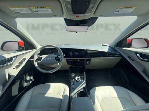 Used 2023 Kia Niro Wind w/ Wind Preserve Package FWD image 11