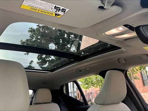 Certified 2026 Volvo XC40 B5 Ultra AWD/4WD image 23