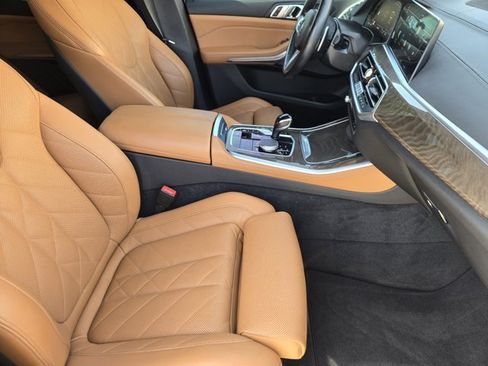 Used 2023 BMW X5 xDrive40i w/ M Sport Package image 13