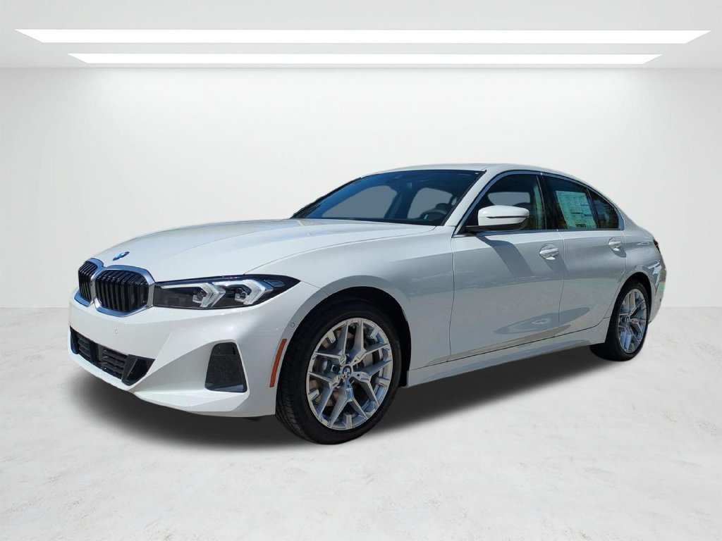 New 2026 BMW 330i Sedan w/ Convenience Package RWD image 8