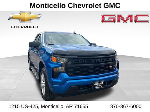 Used 2022 Chevrolet Silverado 1500 Custom image 1