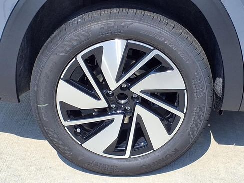 New 2026 Volkswagen Atlas SE FWD image 5