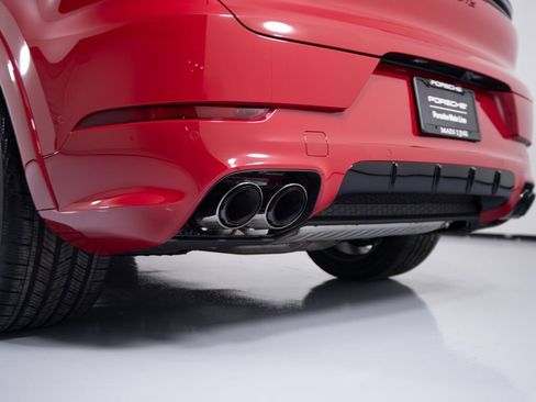 New 2026 Porsche Cayenne GTS image 43