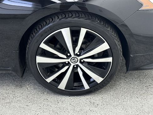 Used 2019 Nissan Altima 2.5 SR image 37