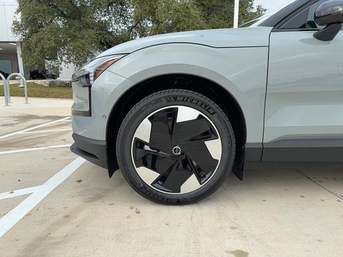 New 2026 Volvo EX30 Ultra w/ Protection Package Premier image 9